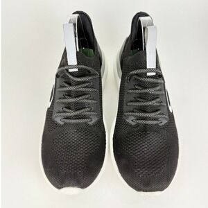 Oakley OKLYTRN Size 9.5 Men Black Knit Lightweight Running Athletic Sneakers